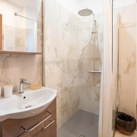 Apartment 10 Min To Duomo New Chic Apt, 20 Min To Linate Milan